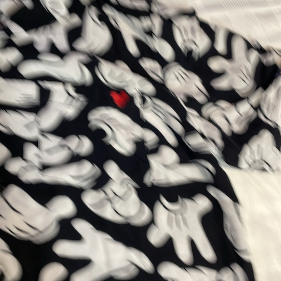 Mickey Mouse Women’s Glove/Hand Symbol Button down shirt Size Small - Picture 3 of 7